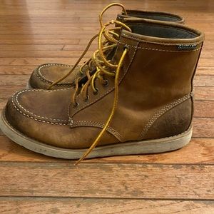 Men’s Eastland boots.